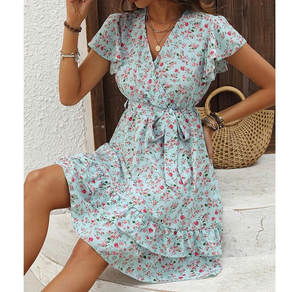 Boho Navy Blue Floral Lace Butterfly Sleeve Belted Mini Dress - Picture 13 of 13